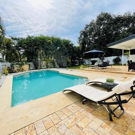 フォート・ローダーデール Tropical Oasis House Private Pool Family Yardヴィラ エクステリア 写真