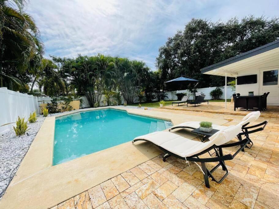 フォート・ローダーデール Tropical Oasis House Private Pool Family Yardヴィラ エクステリア 写真