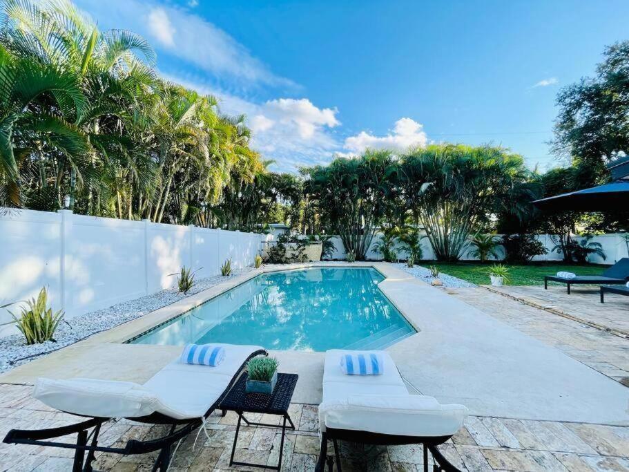 フォート・ローダーデール Tropical Oasis House Private Pool Family Yardヴィラ エクステリア 写真